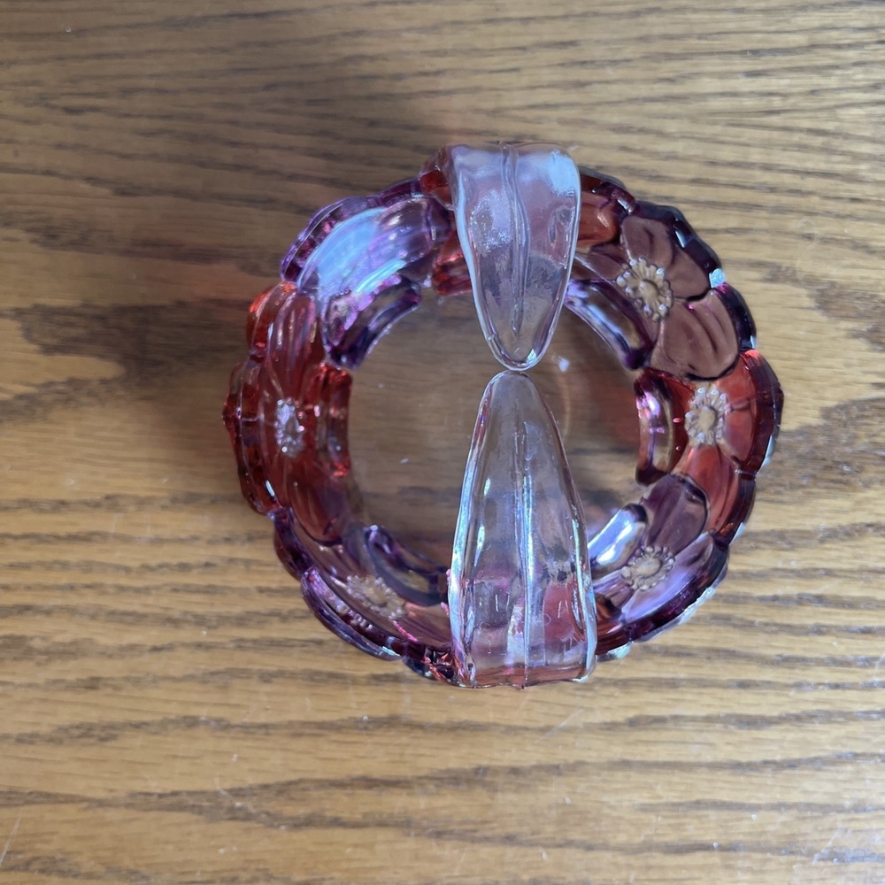 Vintage Westmoreland Dogwood Pansy Purple & Pink Glass Basket, Trinket Dish - Picture 6 of 11